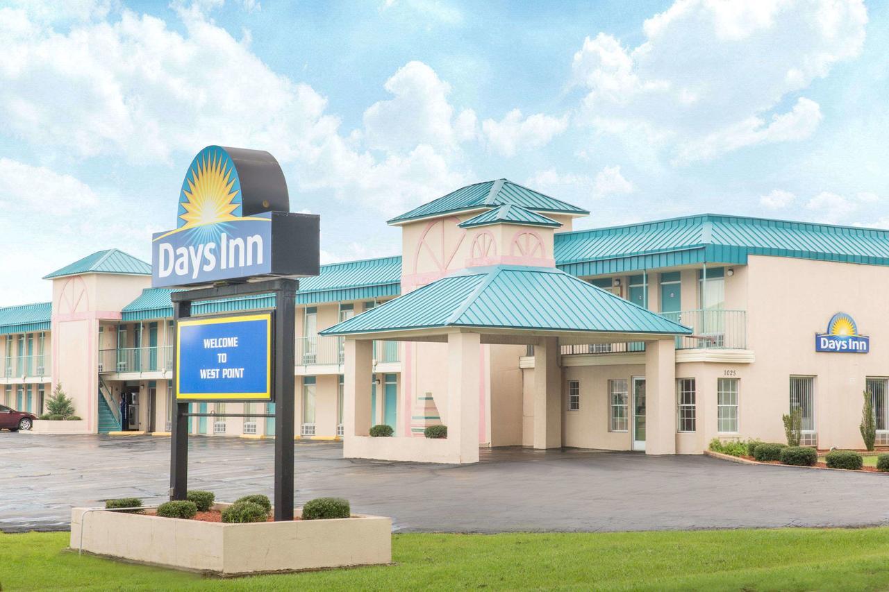 Days Inn By Wyndham West Point Exterior photo