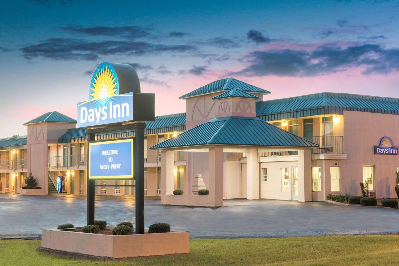 Days Inn By Wyndham West Point Exterior photo